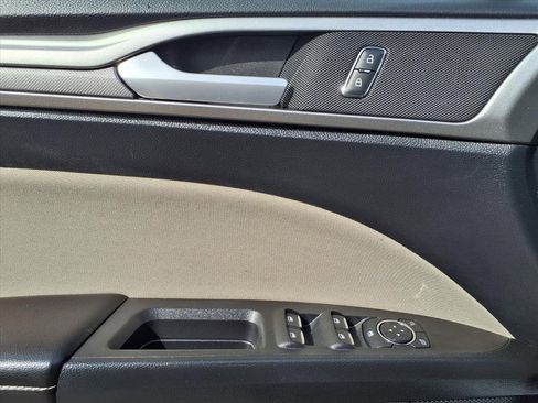 Used 2020 Ford Fusion S image 12