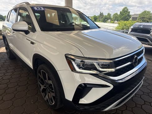Used 2022 Volkswagen Taos SEL AWD/4WD image 4
