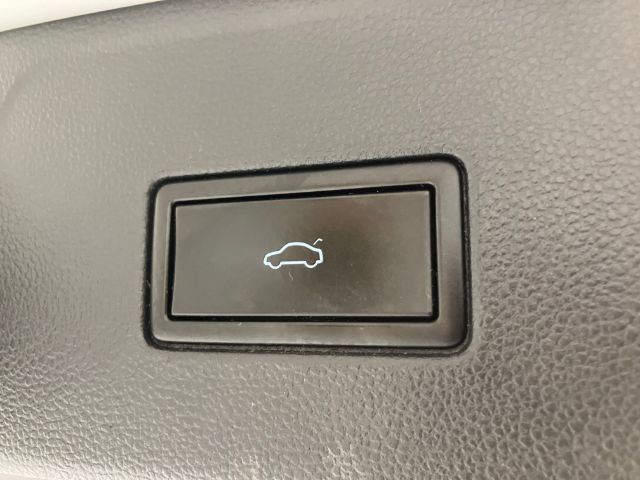 Used 2018 Volkswagen Atlas SEL Premium AWD/4WD image 48