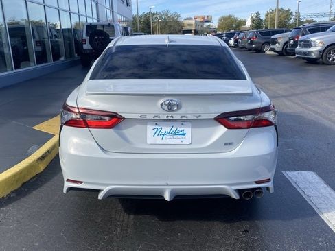 Used 2024 Toyota Camry SE image 7