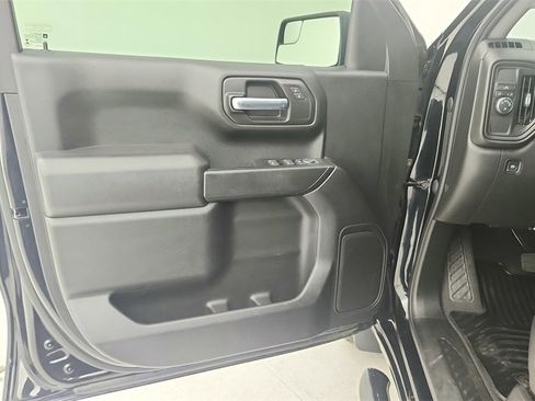 Used 2023 Chevrolet Silverado 1500 Custom image 23