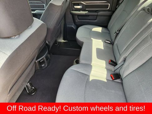 Used 2024 RAM 2500 Big Horn AWD/4WD image 41
