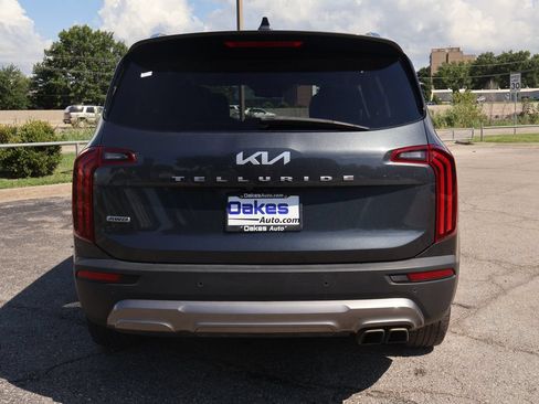 Certified 2022 Kia Telluride EX w/ EX Premium Package AWD/4WD image 6