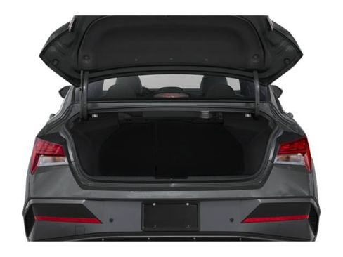 Used 2024 Hyundai Elantra Limited FWD image 15