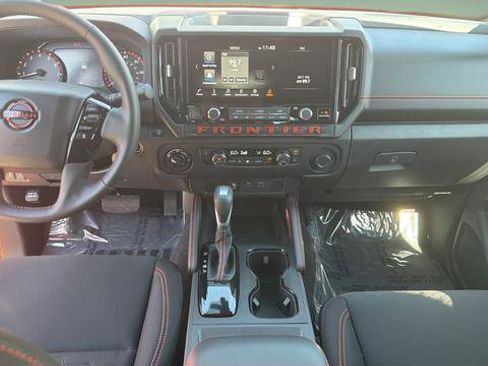 Used 2025 Nissan Frontier PRO-4X AWD/4WD image 31