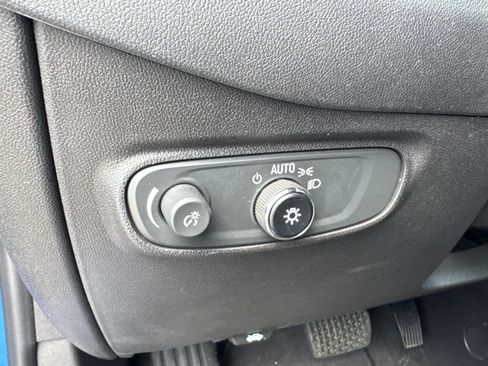 Used 2024 Chevrolet Equinox LT AWD/4WD image 32