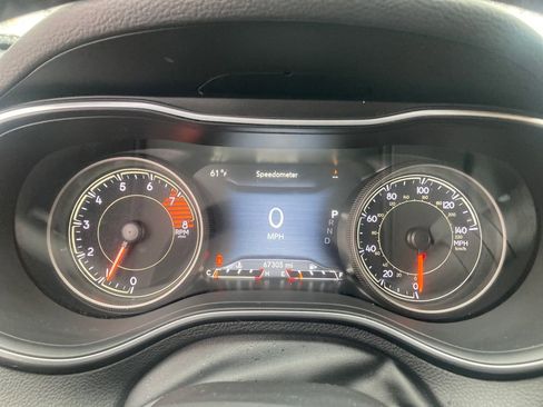 Used 2019 Jeep Cherokee Limited image 19