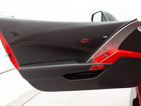 Used 2017 Chevrolet Corvette Grand Sport w/ Carbon Flash Badge Package image 39