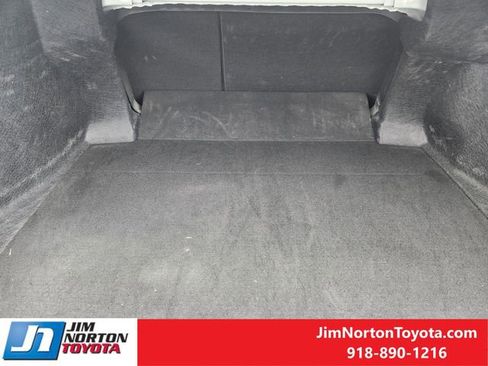 Used 2025 Toyota Camry LE image 32