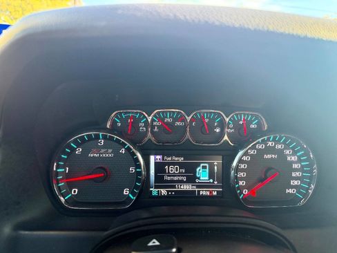 Used 2016 Chevrolet Suburban LT image 20