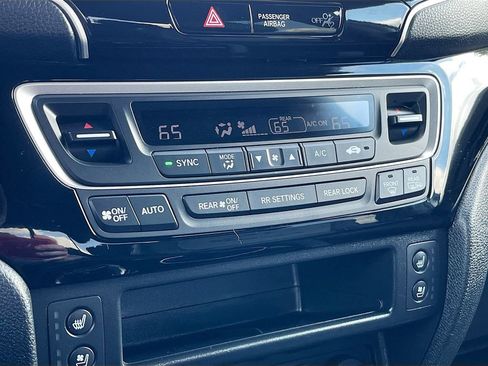 Used 2025 Honda Ridgeline Black Edition image 16