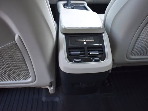 Used 2021 Volvo XC90 T5 Momentum w/ Protection Package Premier FWD image 49