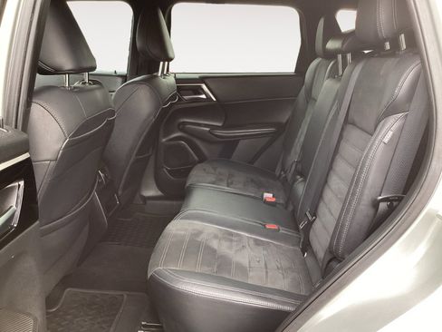 Used 2022 Mitsubishi Outlander SEL Black Edition image 27