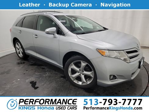 Used 2015 Toyota Venza XLE image 1