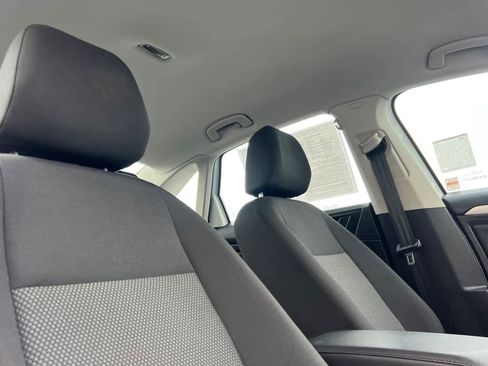 Used 2020 Volkswagen Jetta S image 16