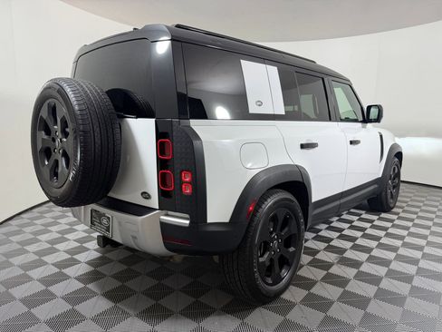 Used 2020 Land Rover Defender 110 HSE AWD/4WD image 9