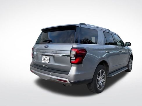 Used 2023 Ford Expedition Limited image 4