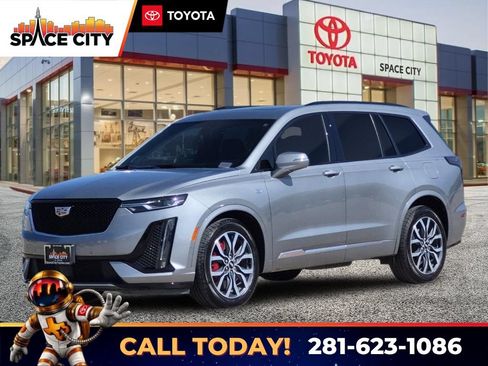 Used 2023 Cadillac XT6 Sport w/ Technology Package AWD/4WD image 1