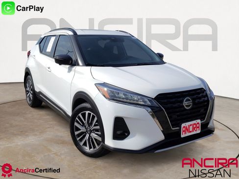 Used 2021 Nissan Kicks SR image 1