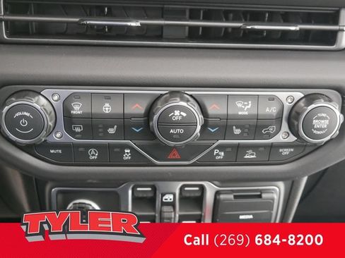 New 2026 Jeep Wrangler Unlimited Rubicon AWD/4WD image 27