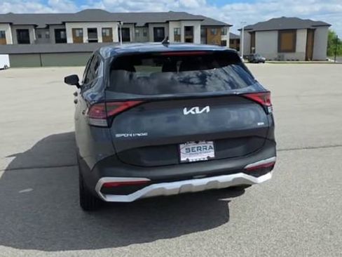 Used 2023 Kia Sportage LX AWD/4WD image 6