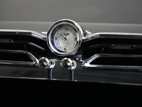 New 2025 Bentley Bentayga Extended Wheelbase image 25