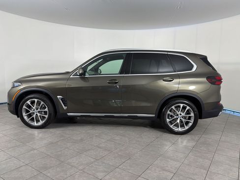 New 2026 BMW X5 xDrive40i AWD/4WD image 2