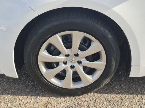 Used 2024 Toyota Corolla LE image 17