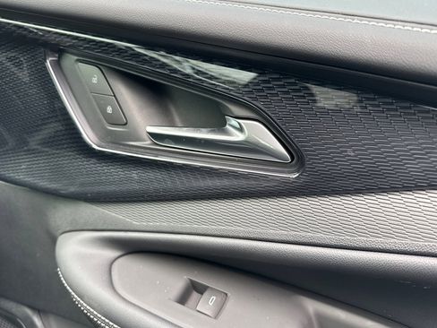 Used 2026 Chevrolet Blazer EV LT image 21