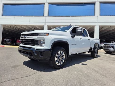 Certified 2024 Chevrolet Silverado 2500 Custom w/ Custom Convenience Package AWD/4WD image 2