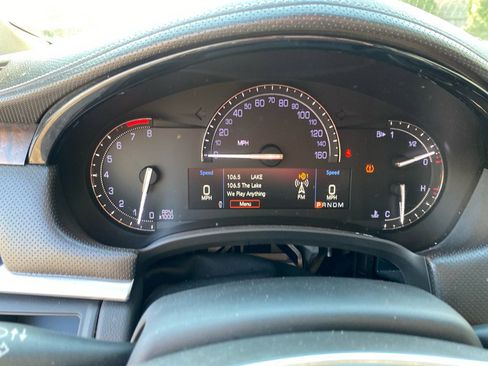 Used 2019 Cadillac XTS Luxury image 12