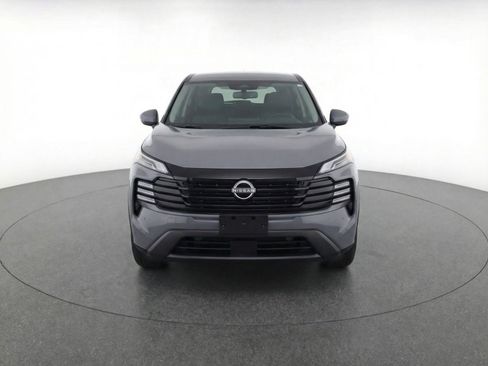 Used 2025 Nissan Kicks SV image 2