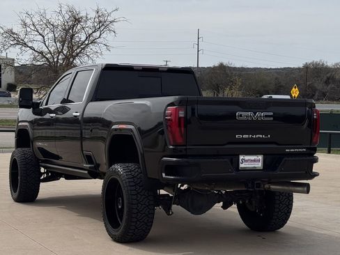 Used 2024 GMC Sierra 3500 Denali Ultimate image 4