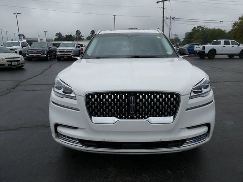 Used 2023 Lincoln Aviator Black Label Grand Touring w/ Class IV Trailer Tow Package image 9
