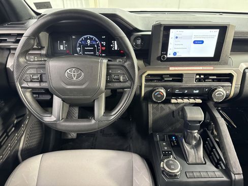 Used 2025 Toyota Tacoma SR5 image 27