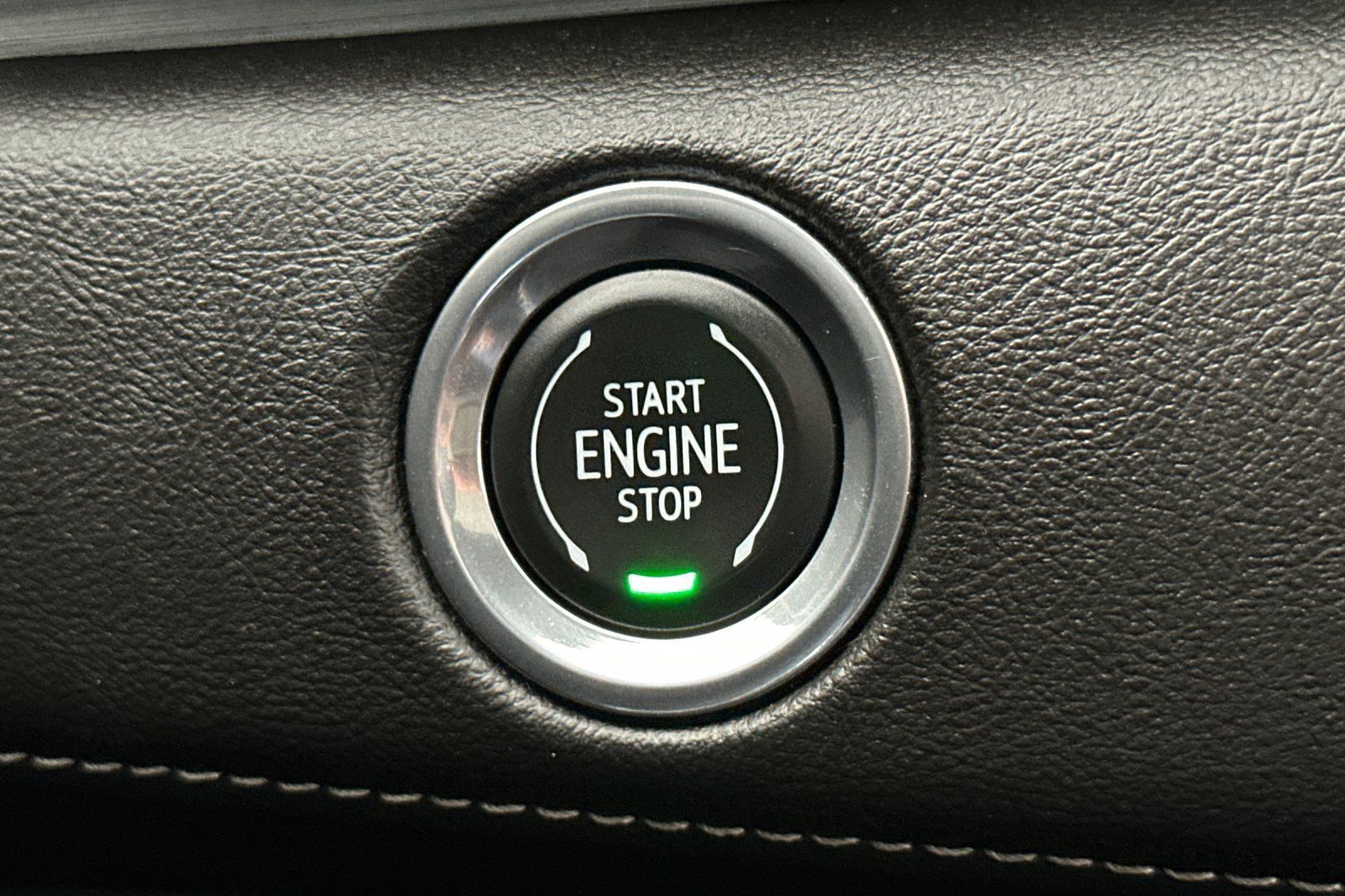 Used 2023 Cadillac Escalade Sport AWD/4WD image 29