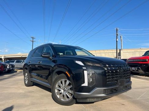 Used 2024 Hyundai Palisade SEL AWD/4WD image 2