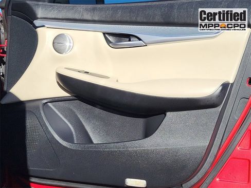 Used 2022 INFINITI QX50 Sensory image 15