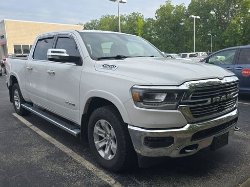 Used 2019 RAM 1500 Laramie AWD/4WD image 1
