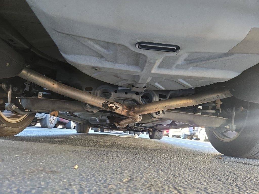 Used 2017 Ford Taurus SEL w/ Equipment Group 201A FWD image 18