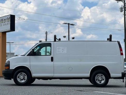 Used 2020 Chevrolet Express 2500 w/ Driver Convenience Package RWD image 8