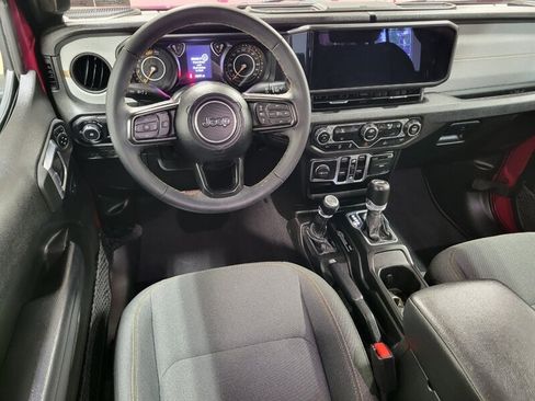 Used 2024 Jeep Wrangler Unlimited Sport AWD/4WD image 44