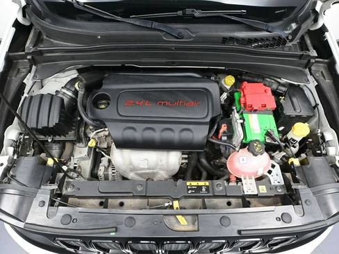 Used 2020 Jeep Renegade Altitude FWD image 45