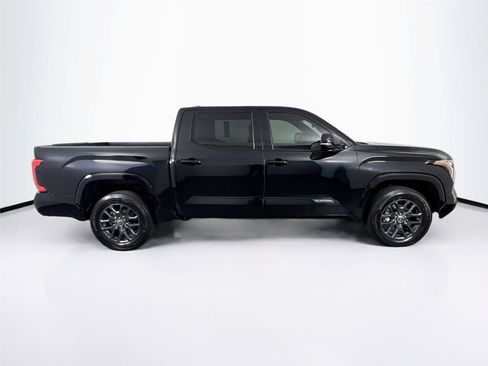 Used 2023 Toyota Tundra Platinum AWD/4WD image 11