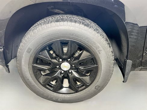 Used 2022 Chevrolet Silverado 1500 Custom image 13