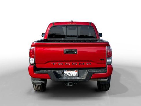 Used 2022 Toyota Tacoma TRD Sport w/ TRD Premium Sport Package image 4