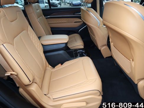 Used 2023 Jeep Grand Cherokee L Summit image 30