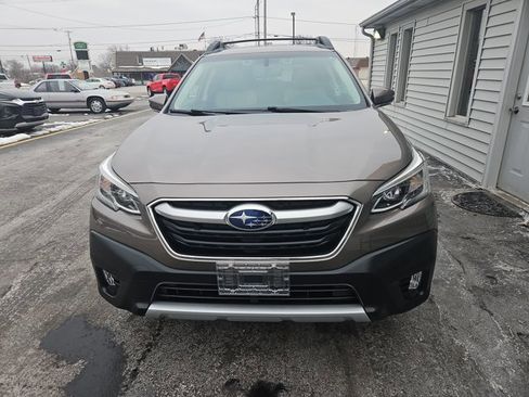 Used 2021 Subaru Outback Limited image 5