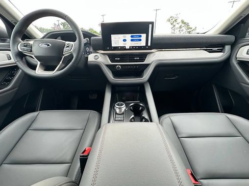 New 2026 Ford Explorer Active w/ Active Comfort Package AWD/4WD image 20