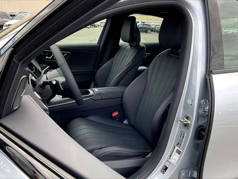 New 2026 Mercedes-Benz E 350 4MATIC Sedan image 9